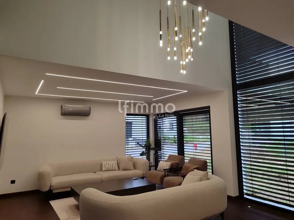 Maison à vendre, 153m², Schweighouse-sur-Moder