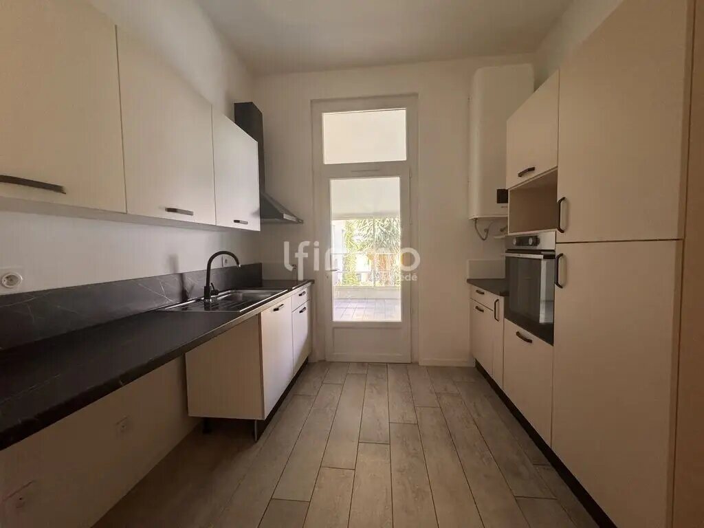 Appartement à louer, 73m², Port-Saint-Louis-du-Rhône