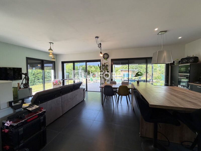 Maison à vendre, 94m², Cépet