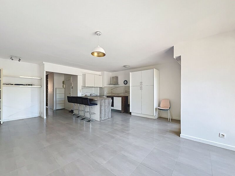Appartement à louer, 64m², Nice