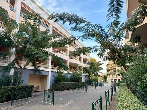 Appartement 3 pièces 70 m² · à Saint-Raphaël · 70 m² · 325 000 €