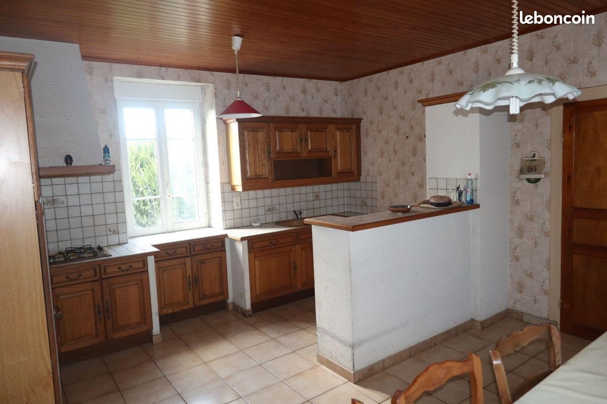 Maison à vendre, 101m², Pont-de-Buis-lès-Quimerch