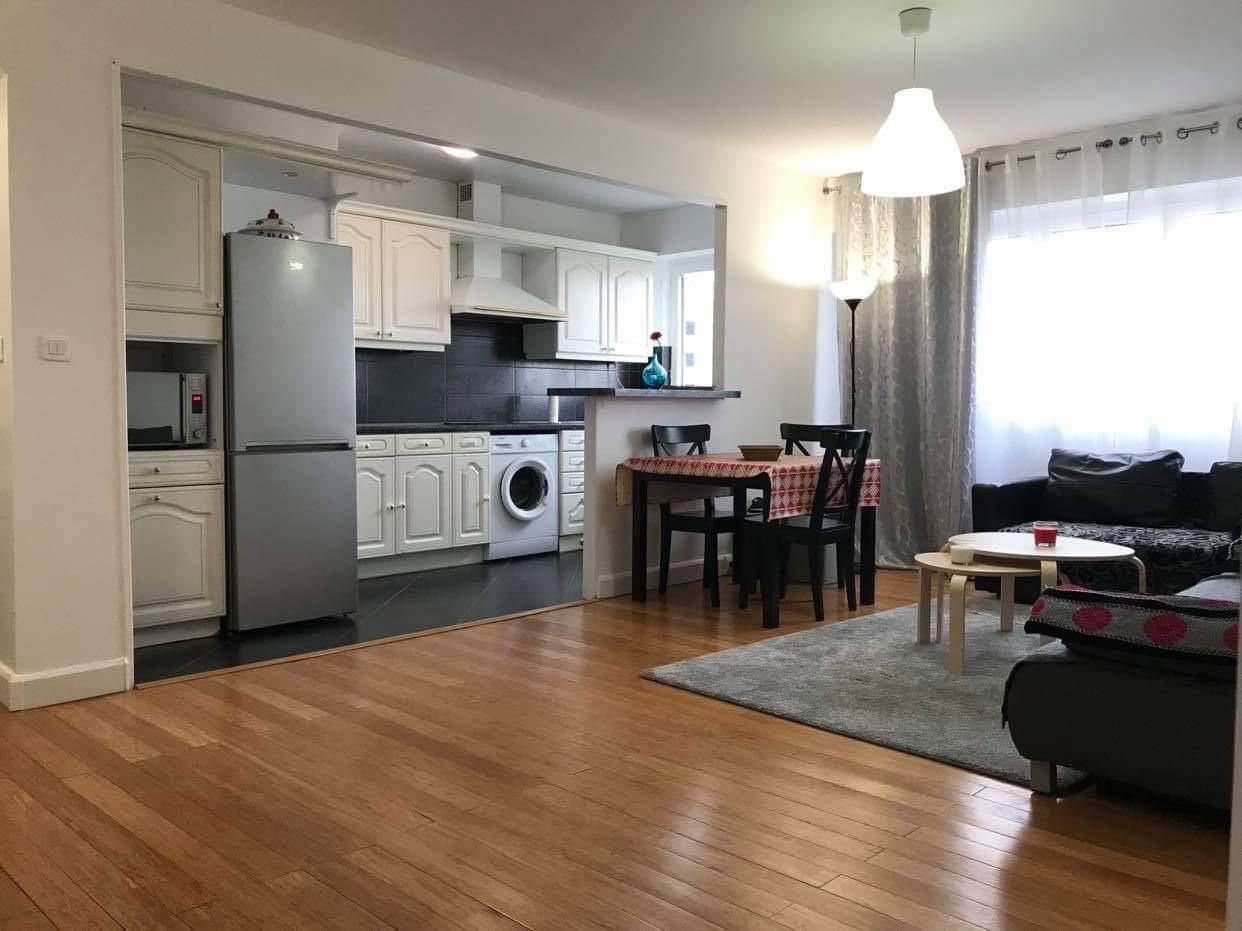 Appartement à louer, 90m², Courbevoie