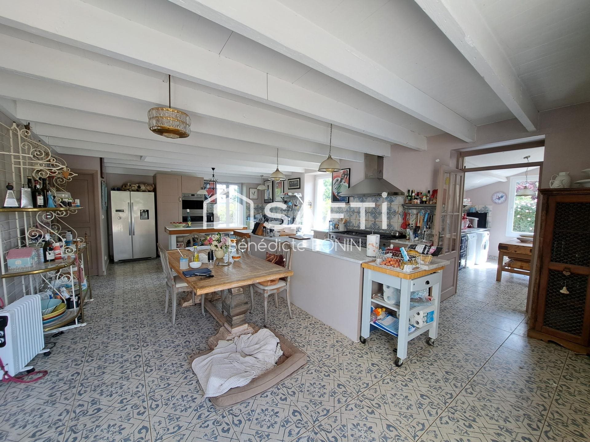 Maison à vendre, 318m², Saint-Thomas-de-Conac