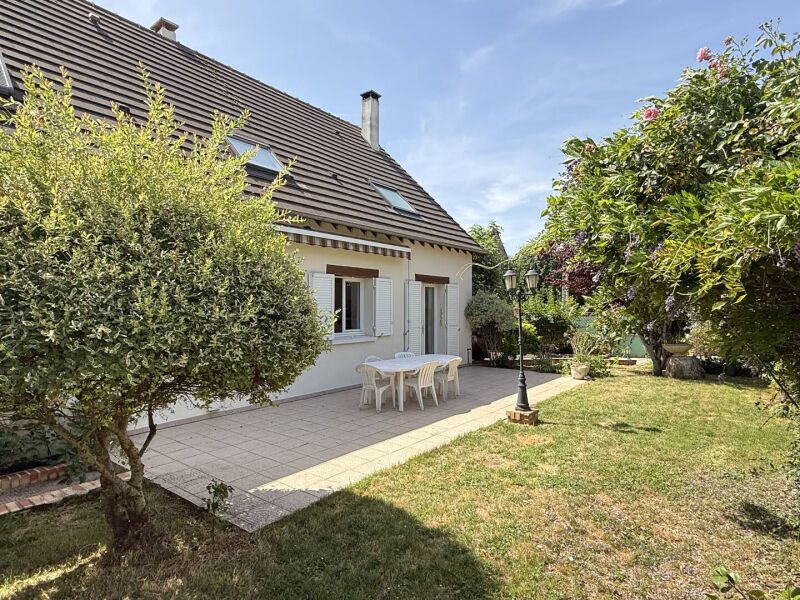 Maison à vendre, 181m², La Houssaye-en-Brie