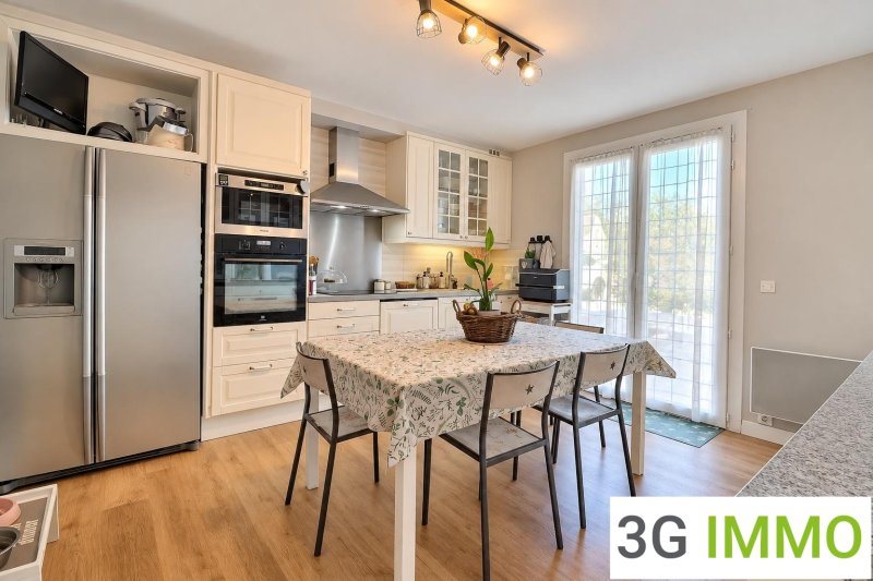 Maison à vendre, 4m², Verneuil-en-Halatte