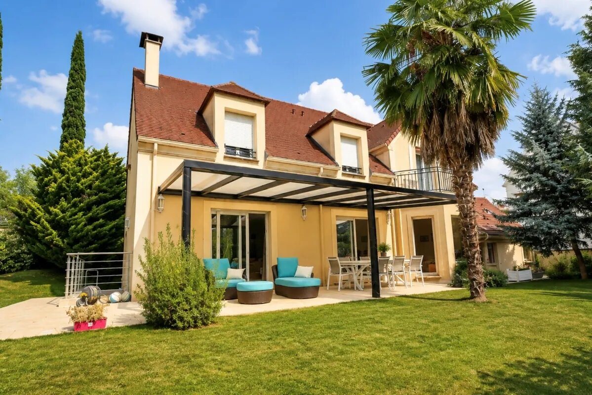 Maison à louer, 241m², Saint-Germain-en-Laye