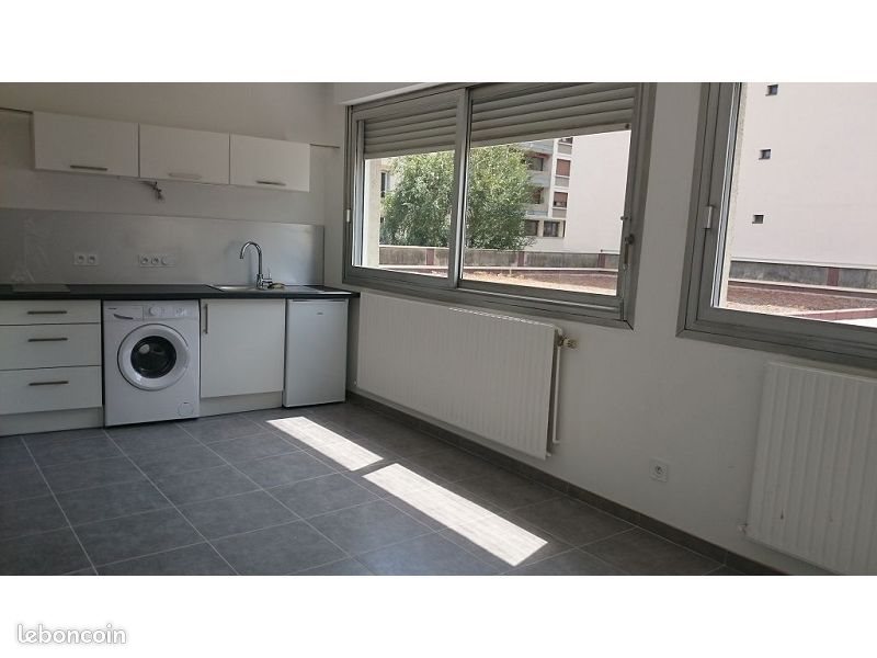 Appartement à louer, 30m², Saint-Etienne