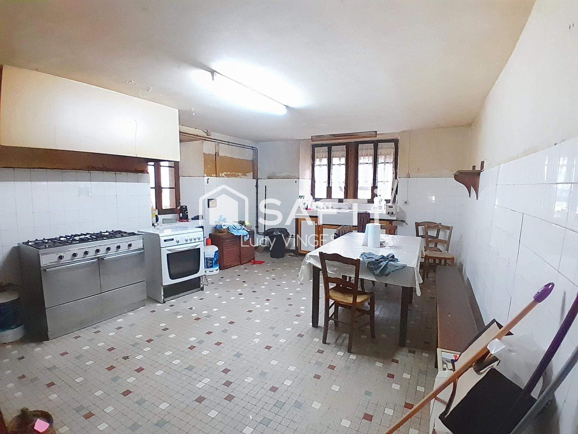 Maison à vendre, 236m², Montcléra