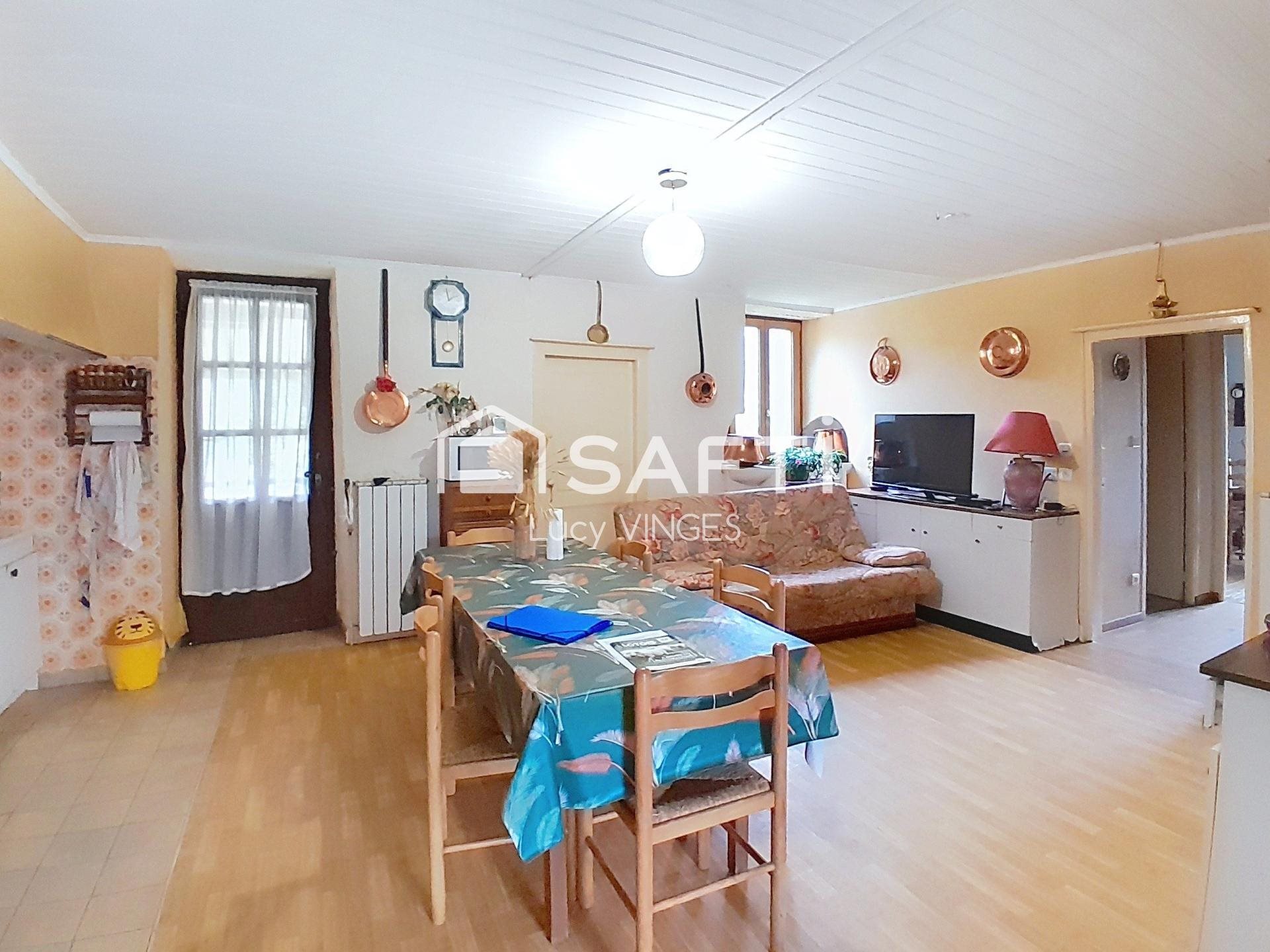 Maison à vendre, 101m², Goujounac
