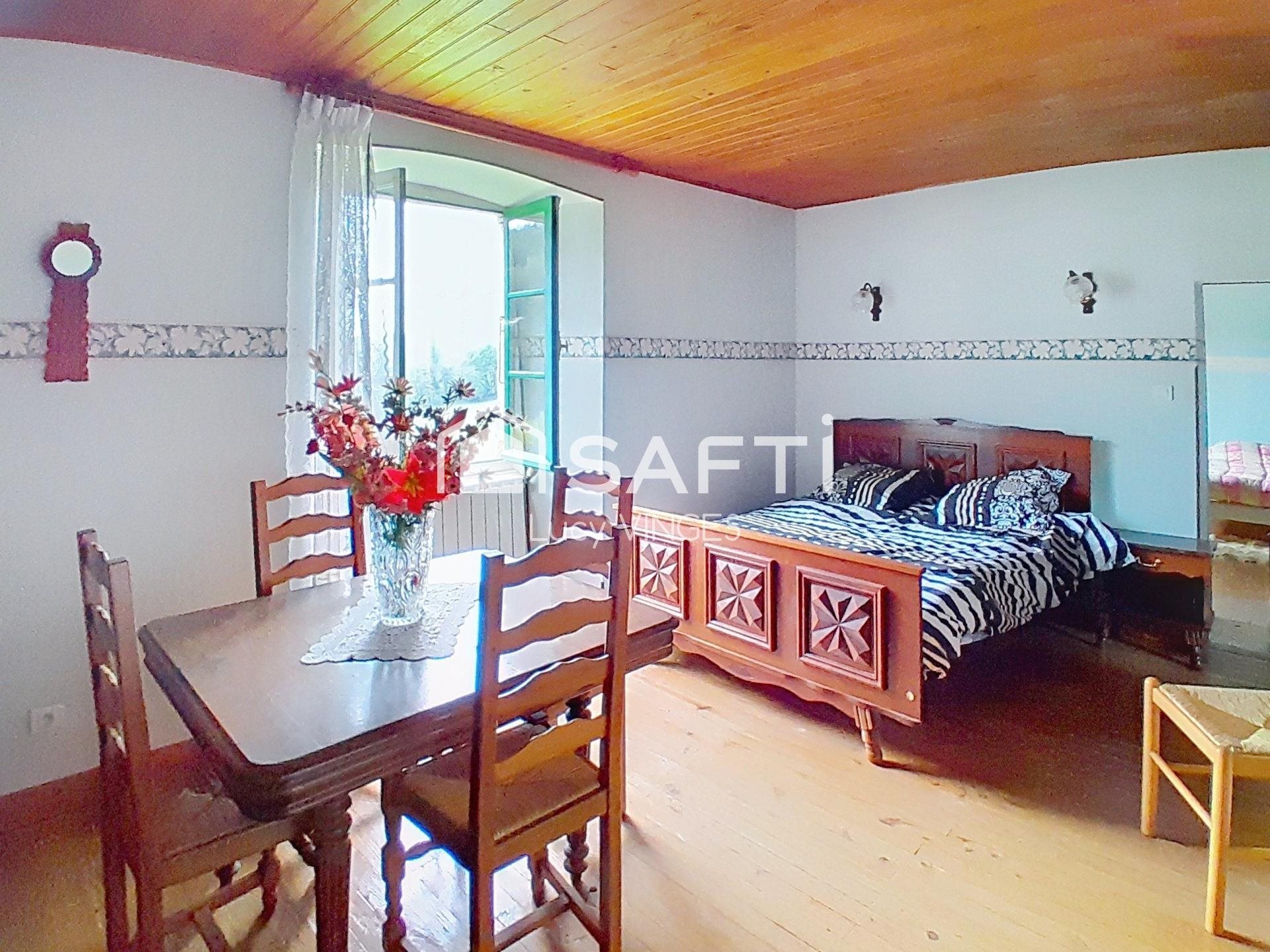 Maison à vendre, 101m², Goujounac