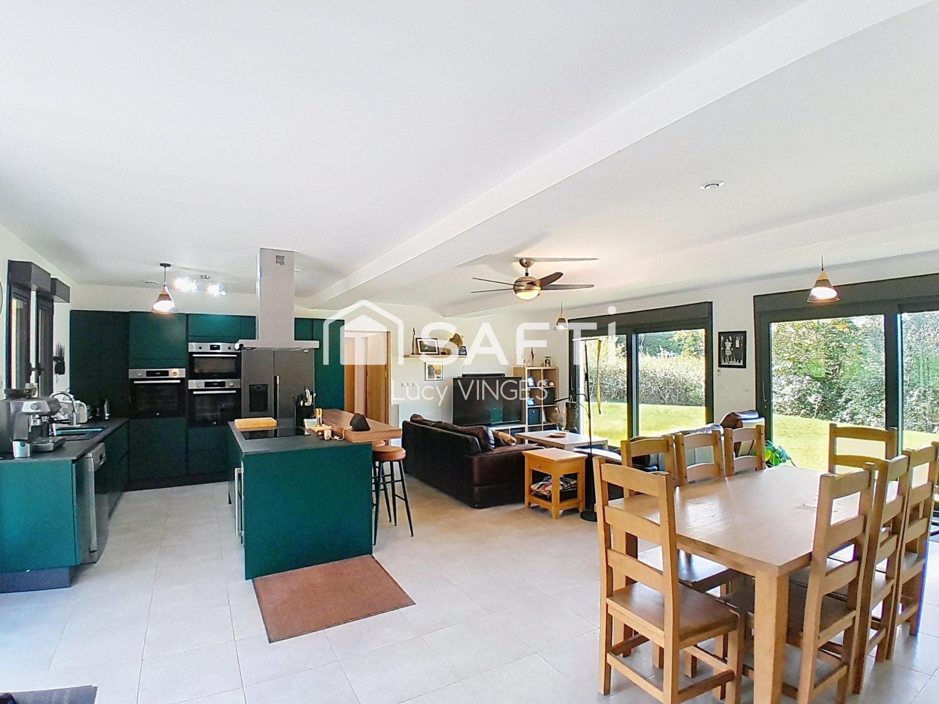 Maison à vendre, 155m², Montcléra