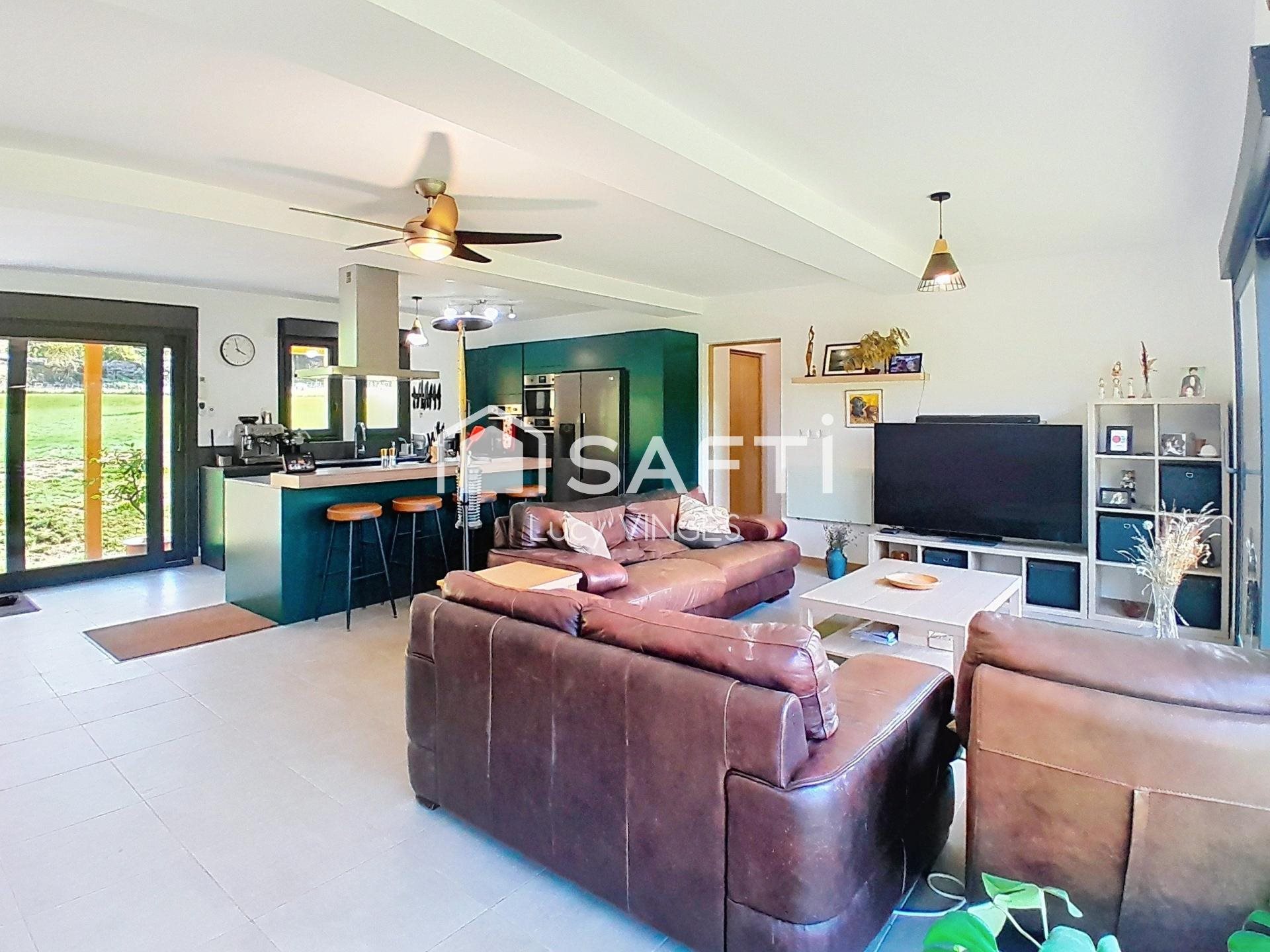 Maison à vendre, 155m², Montcléra