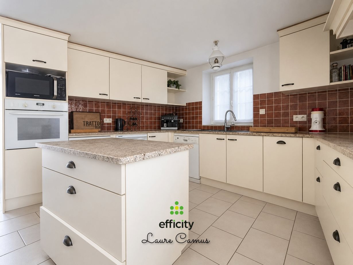 Maison à vendre, 192m², Saint-Avaugourd-des-Landes