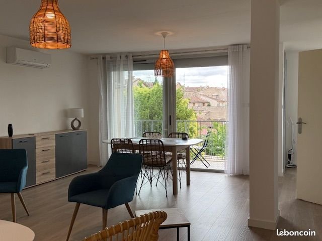 Appartement à louer, 78m², Albi