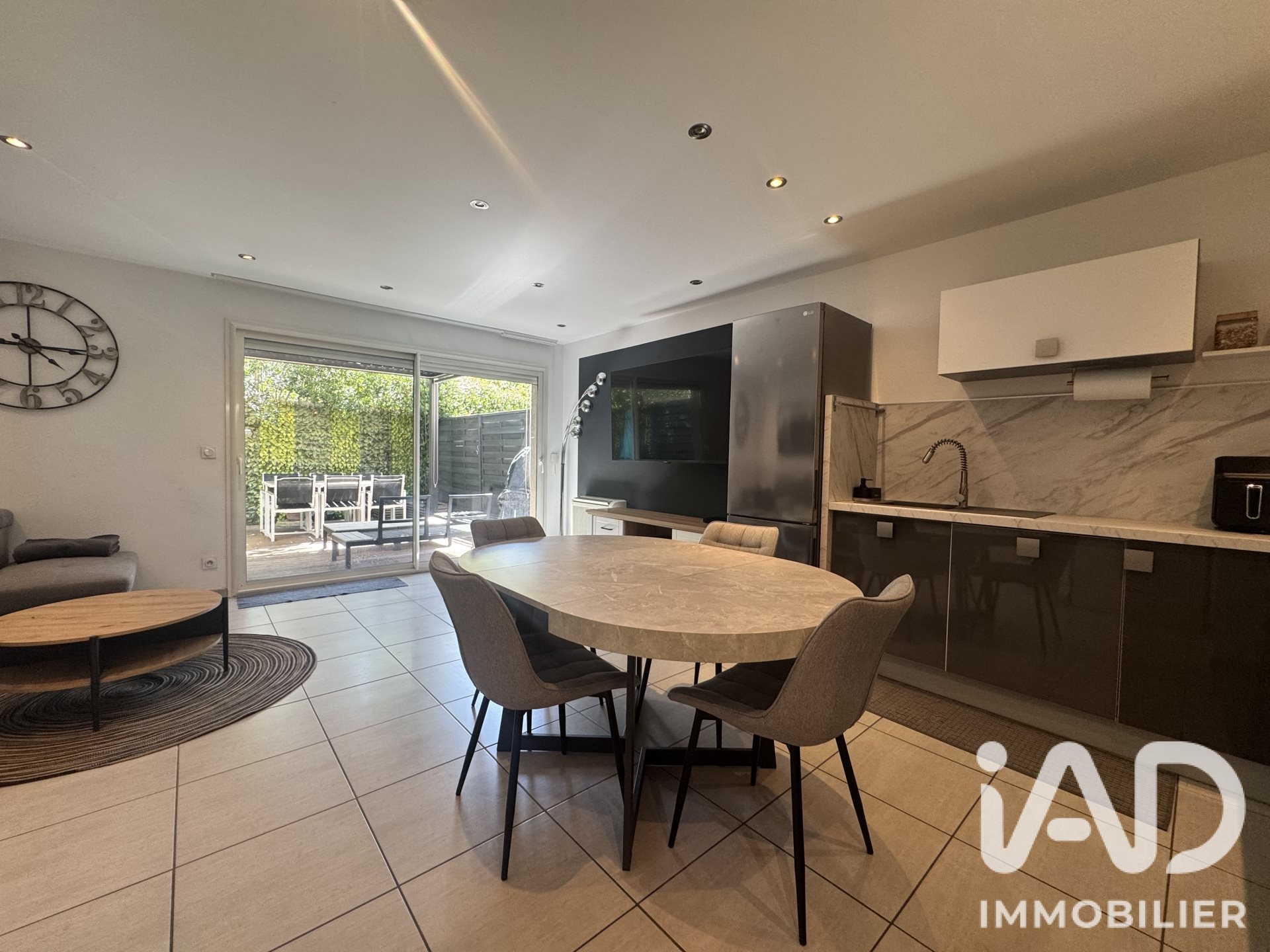 Maison à vendre, 76m², Nîmes