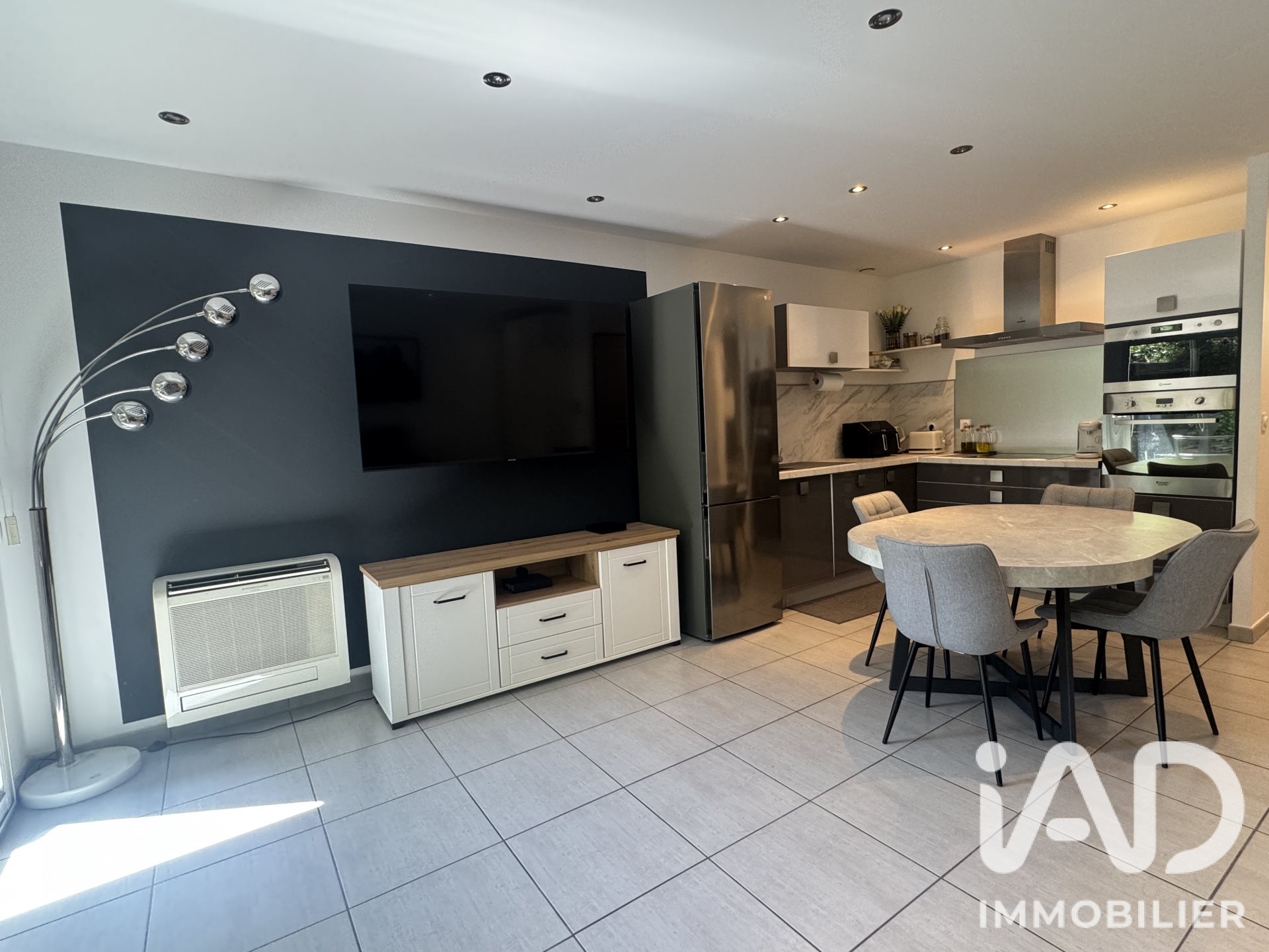 Maison à vendre, 76m², Nîmes