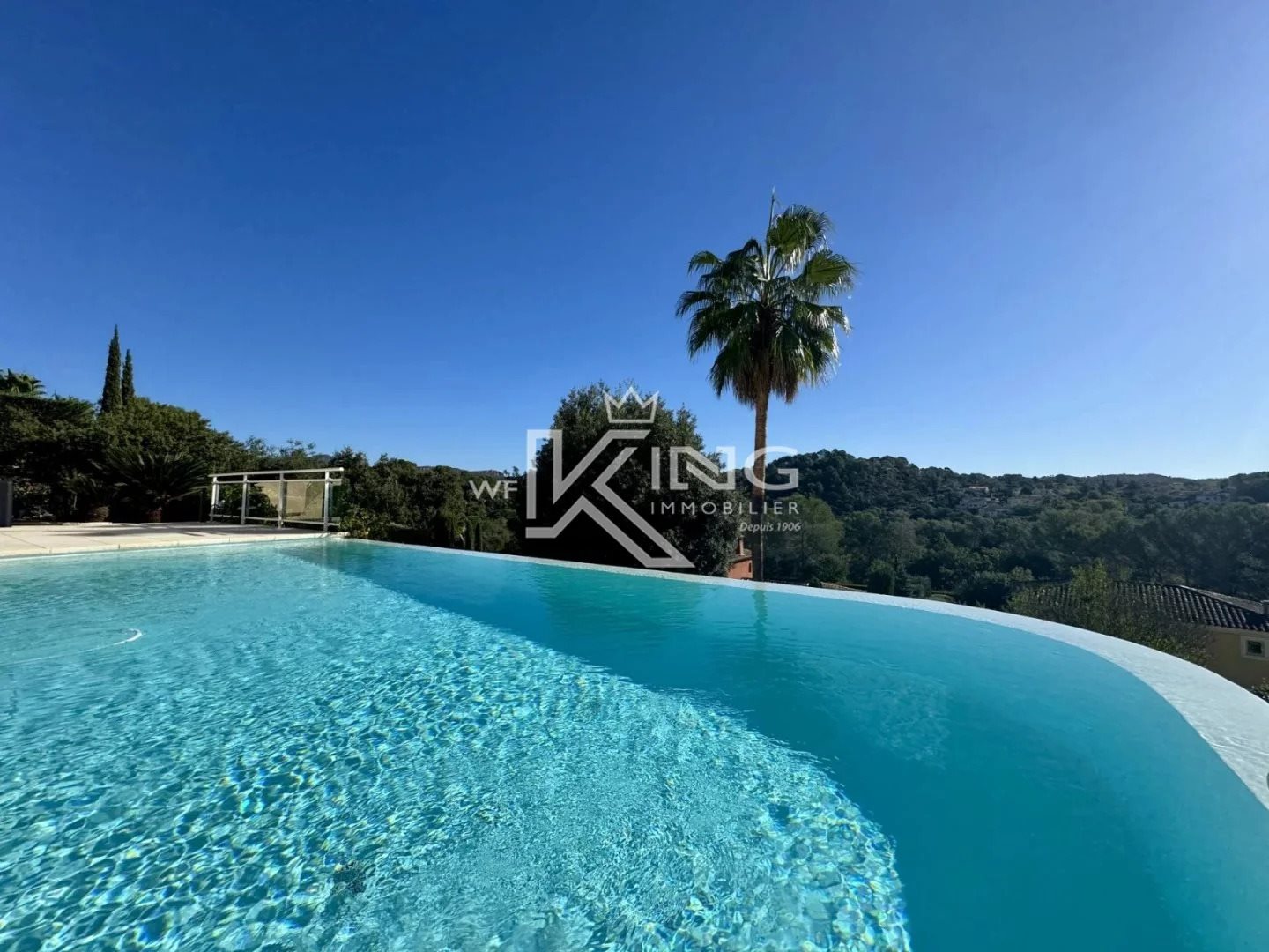 Maison à vendre, 297m², Saint-Raphaël