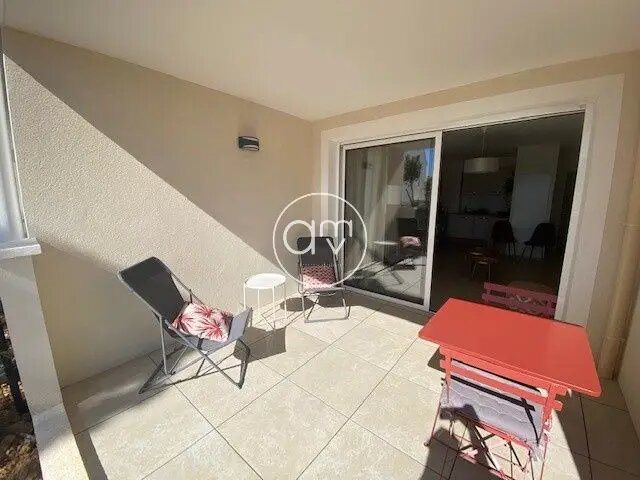 Maison à louer, 41m², La Londe-les-Maures