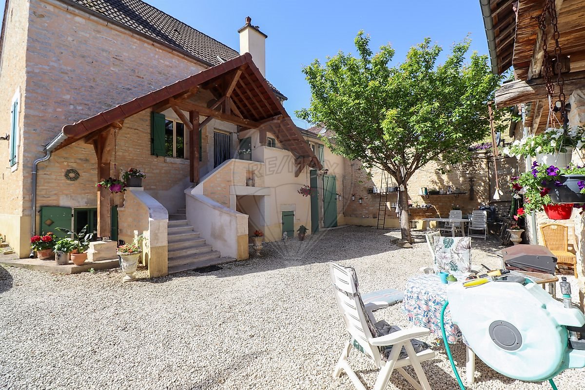 Maison à vendre, 185m², Trucy-sur-Yonne