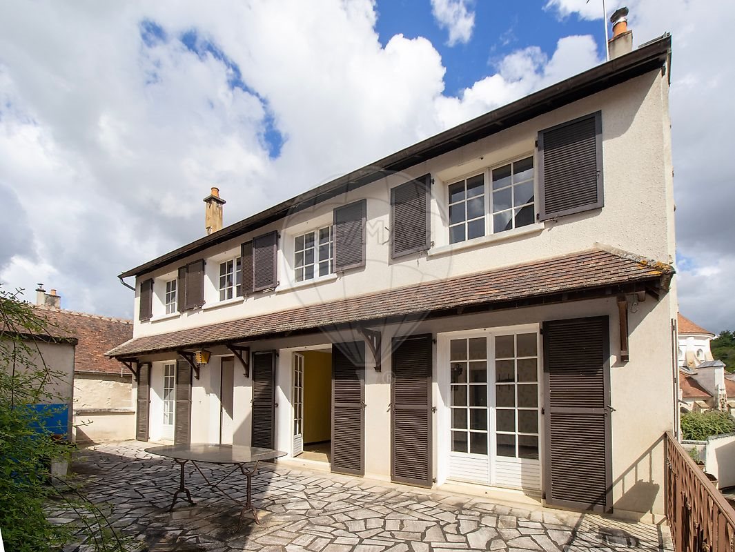 Maison à vendre, 247m², Irancy