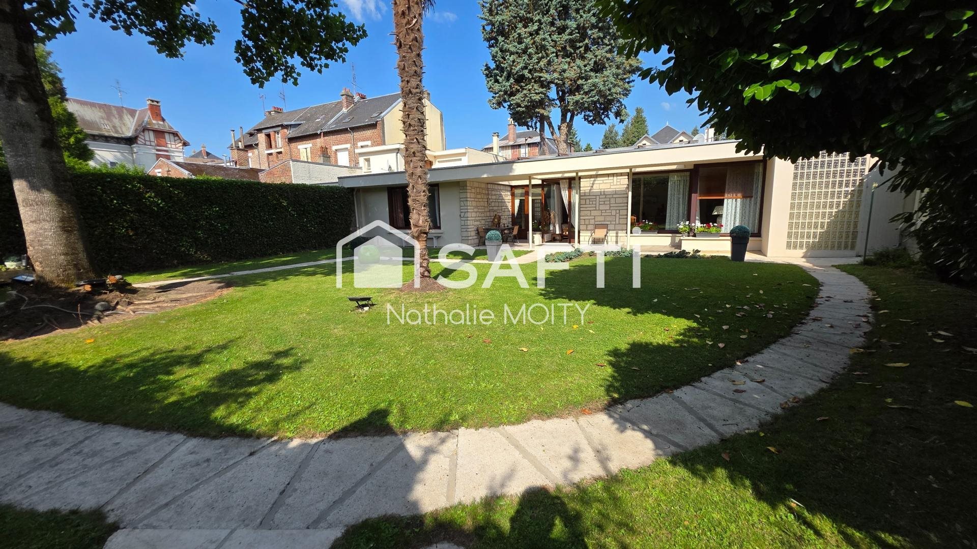 Maison à vendre, 199m², Saint-Quentin