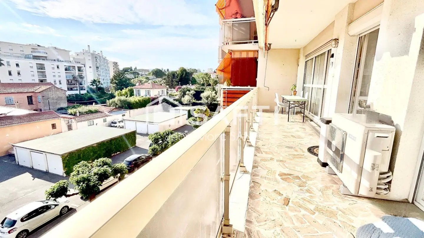 Appartement à vendre, 79m², Antibes