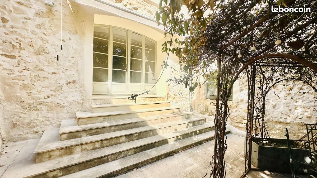 Appartement à louer, 60m², Aramon