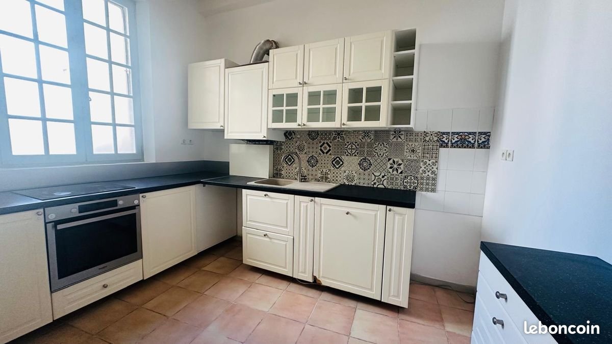 Appartement à louer, 60m², Aramon