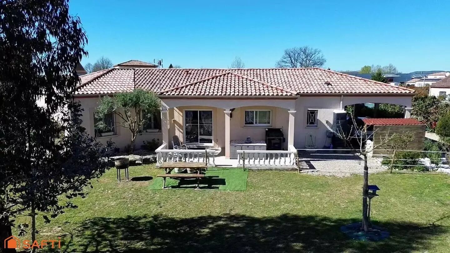 Maison à vendre, 120m², Sainte-Livrade-sur-Lot