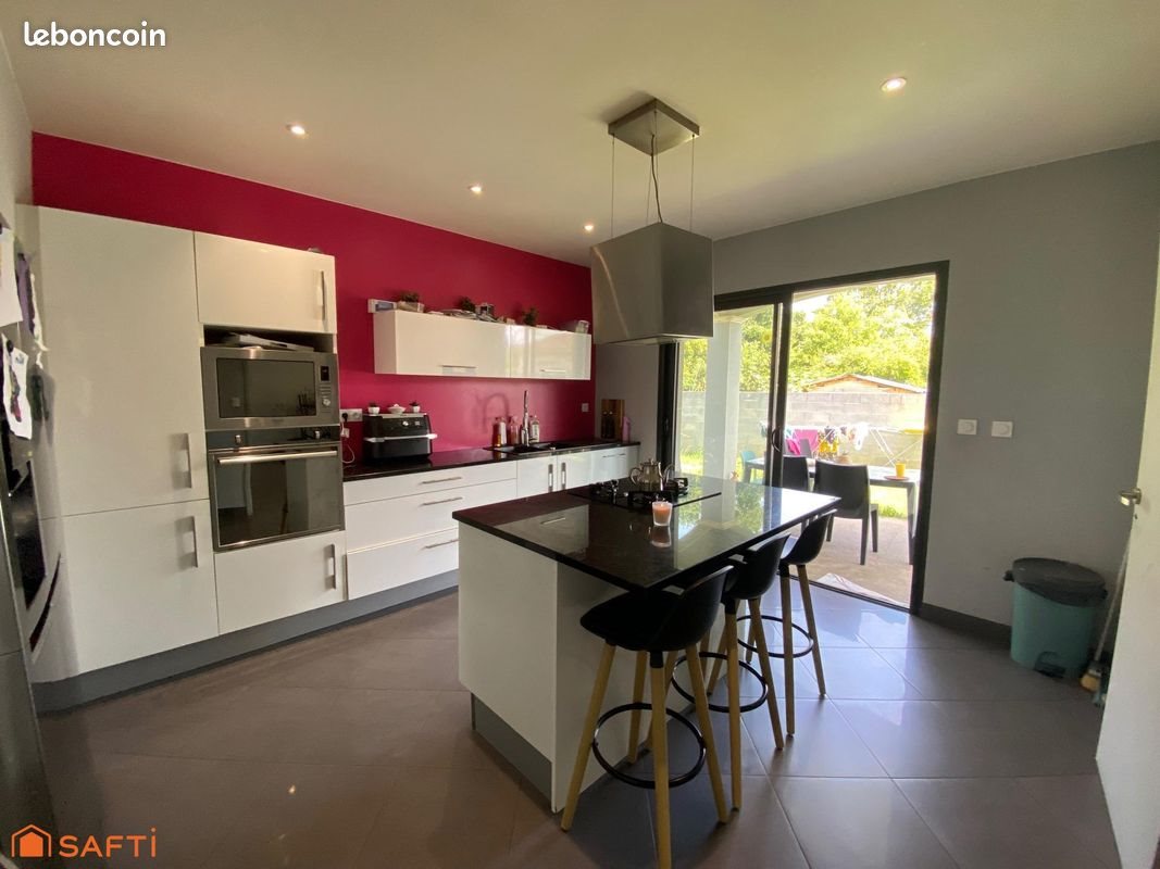 Maison à vendre, 126m², Sainte-Livrade-sur-Lot