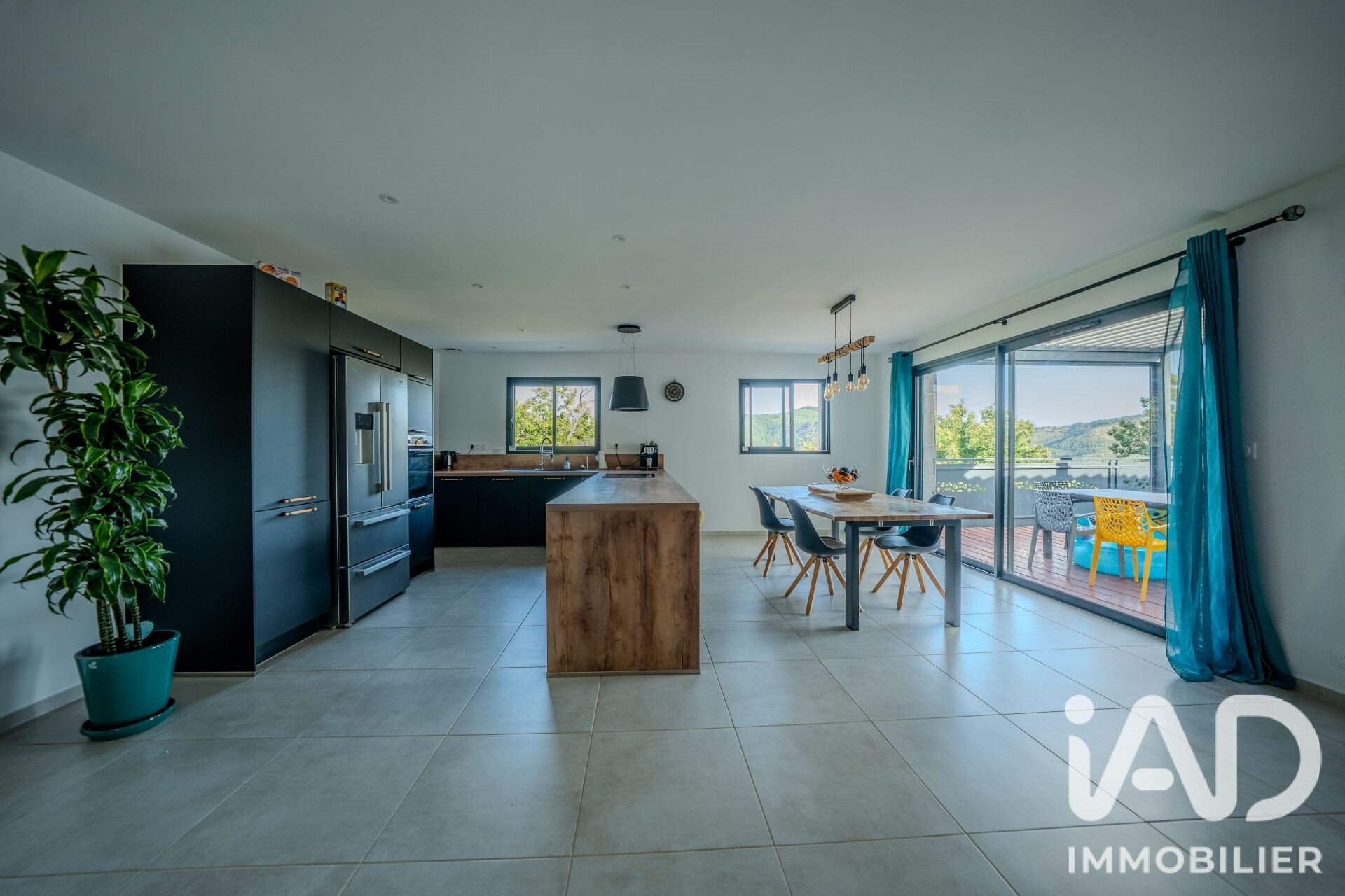 Maison à vendre, 120m², Vesseaux