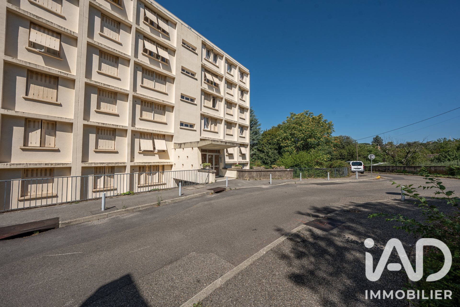 Appartement à vendre, 69m², Aubenas