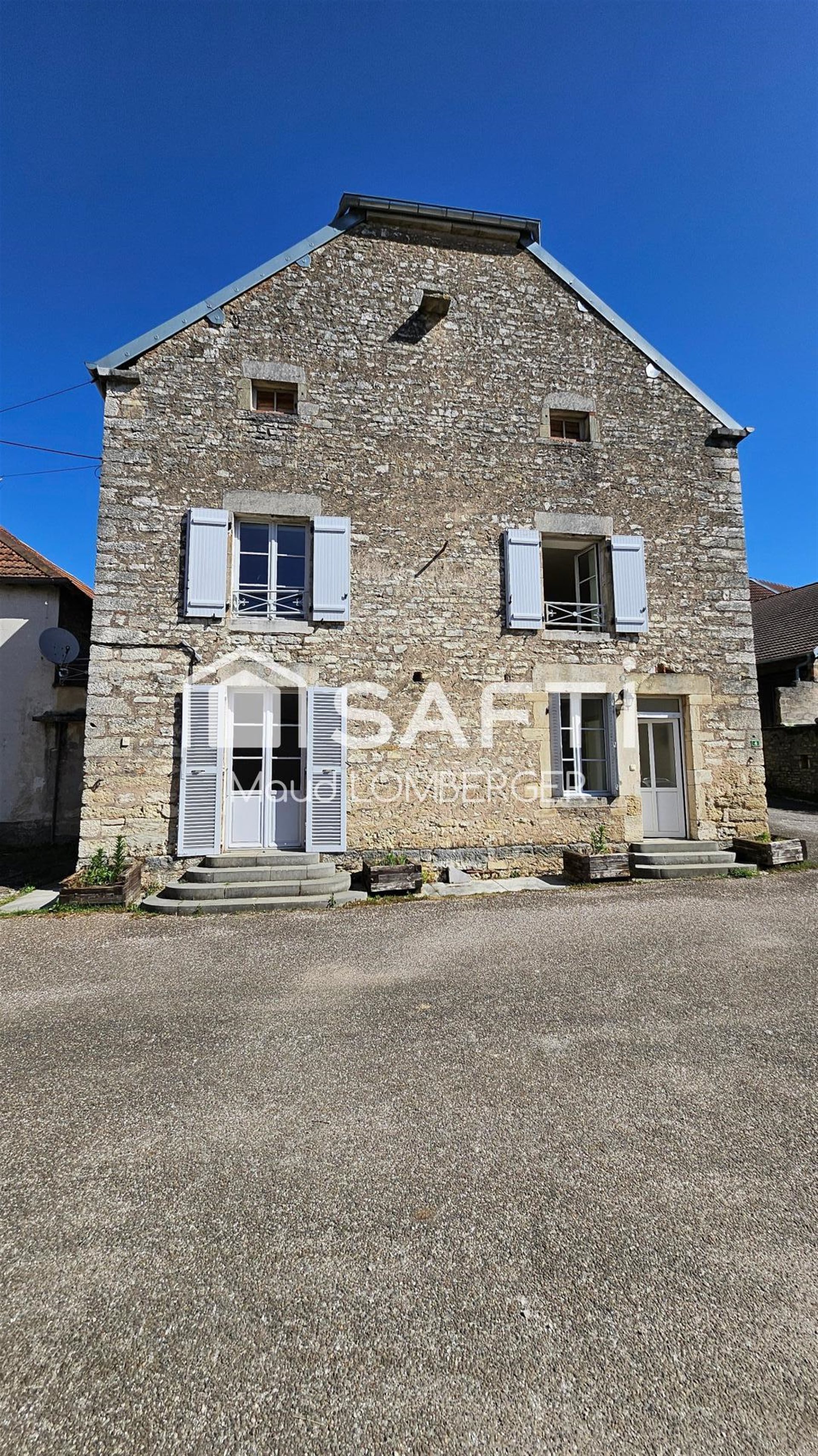 Maison à vendre, 165m², Beaujeu-Saint-Vallier-Pierrejux-et-Quitteur