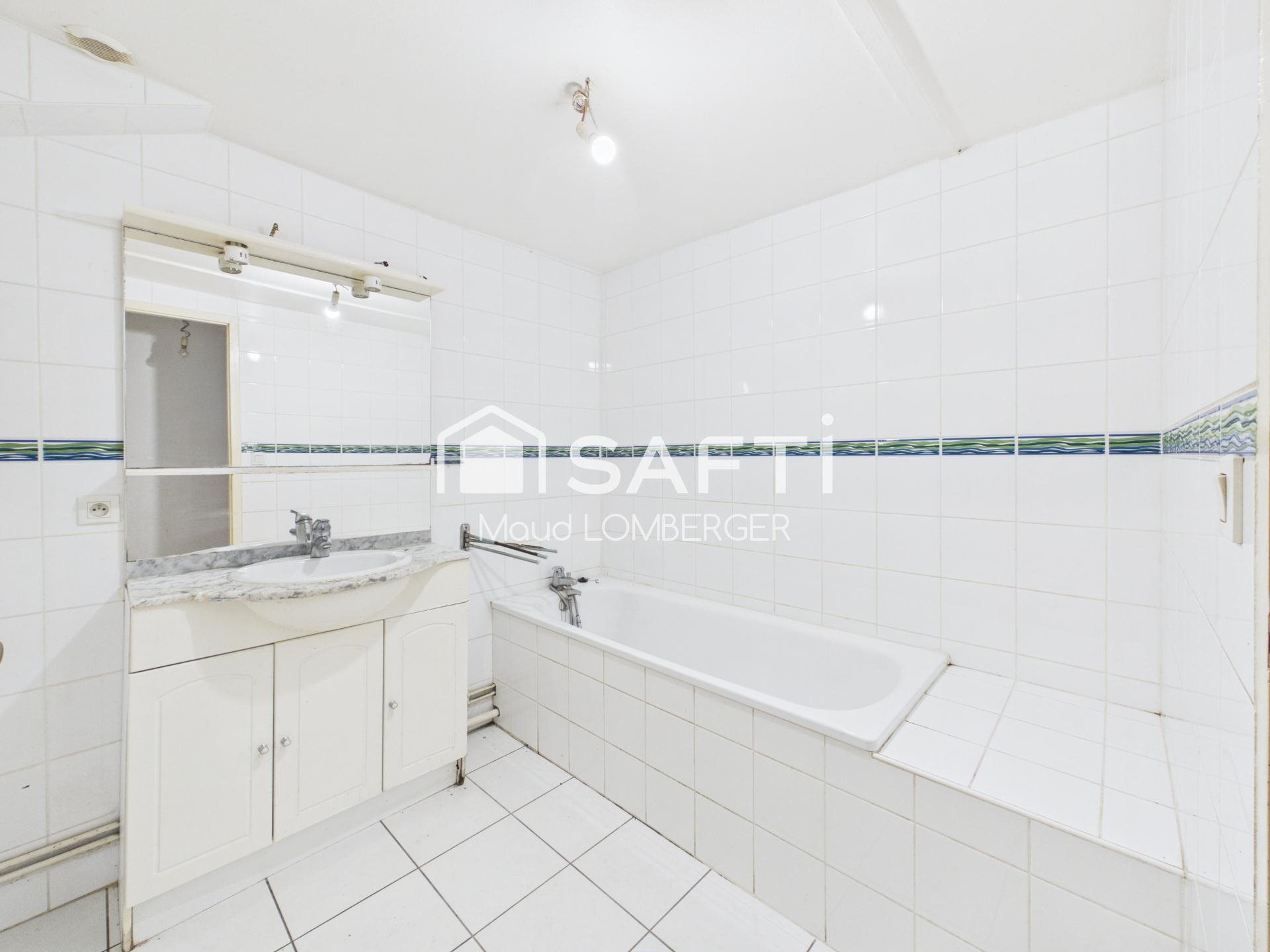 Maison à vendre, 165m², Beaujeu-Saint-Vallier-Pierrejux-et-Quitteur