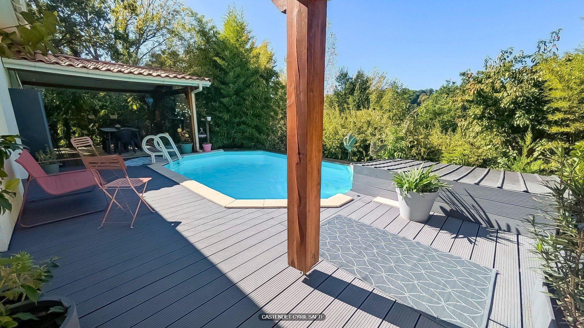 Maison à vendre, 191m², Saint-Caprais-de-Lerm