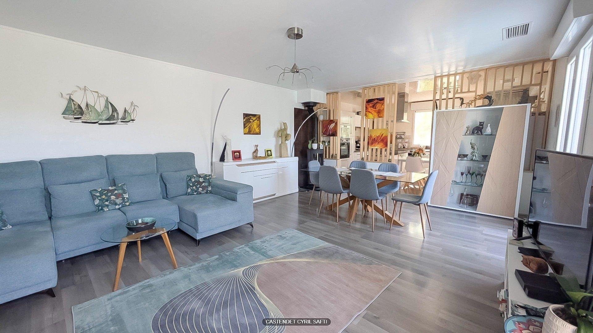 Maison à vendre, 191m², Saint-Caprais-de-Lerm