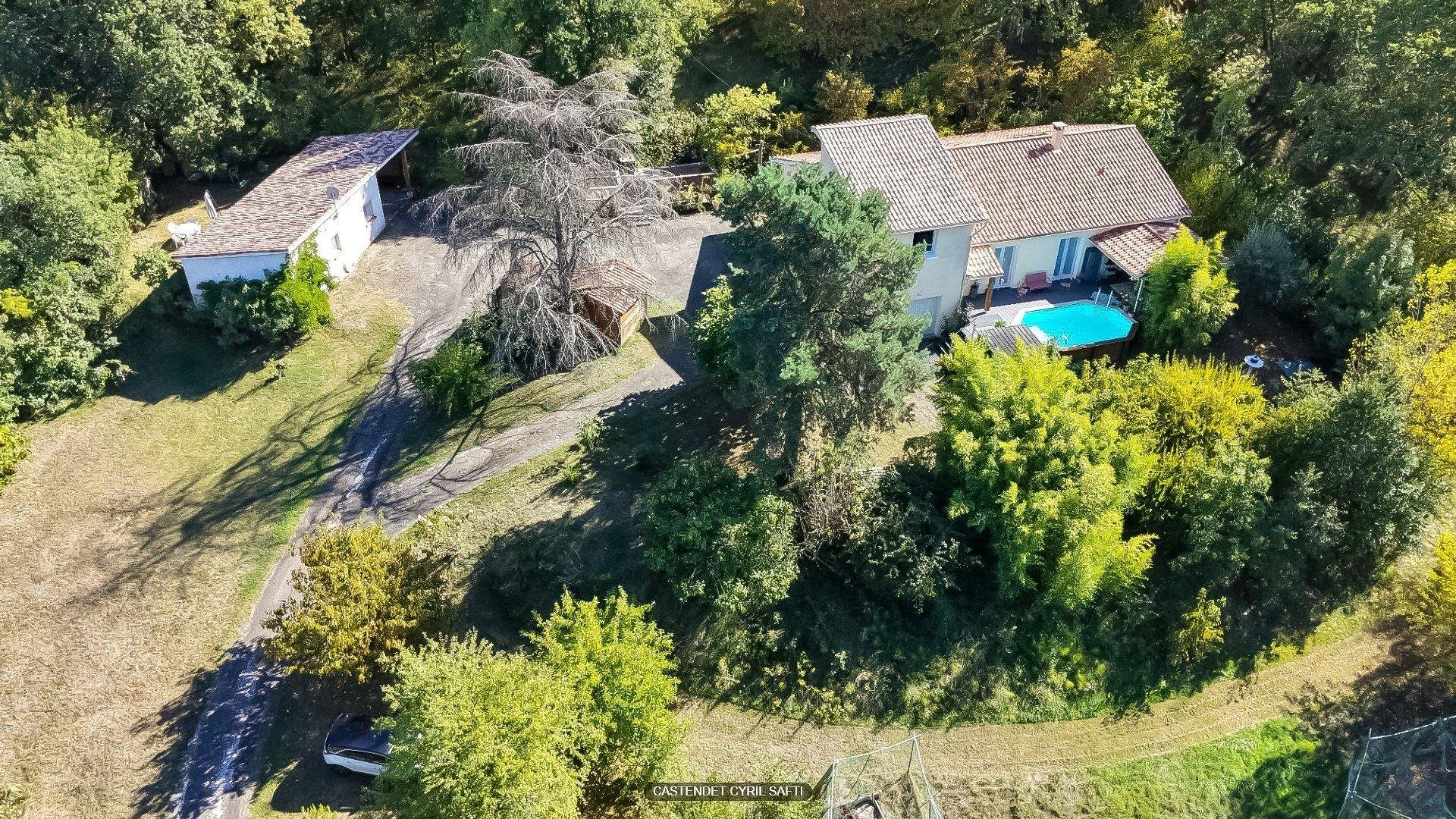 Maison à vendre, 191m², Saint-Caprais-de-Lerm