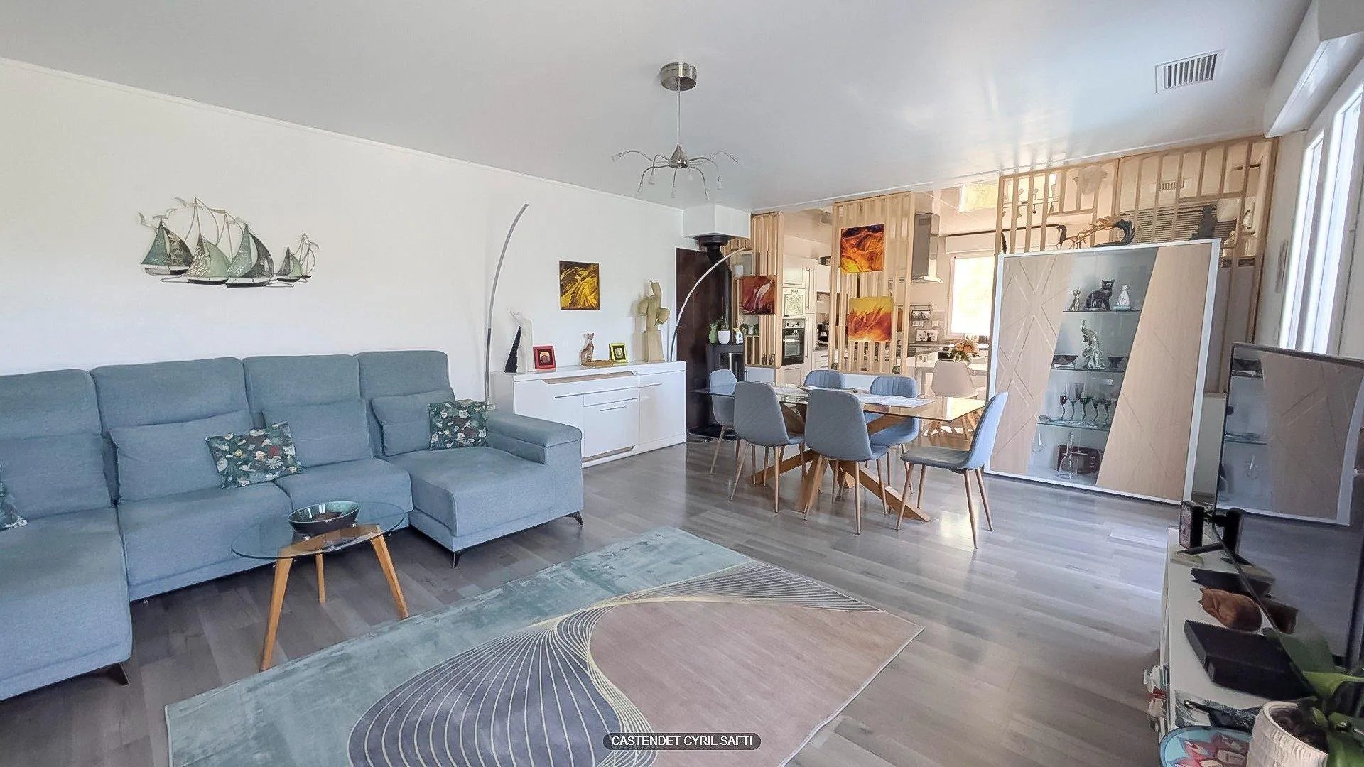 Maison à vendre, 191m², Saint-Caprais-de-Lerm