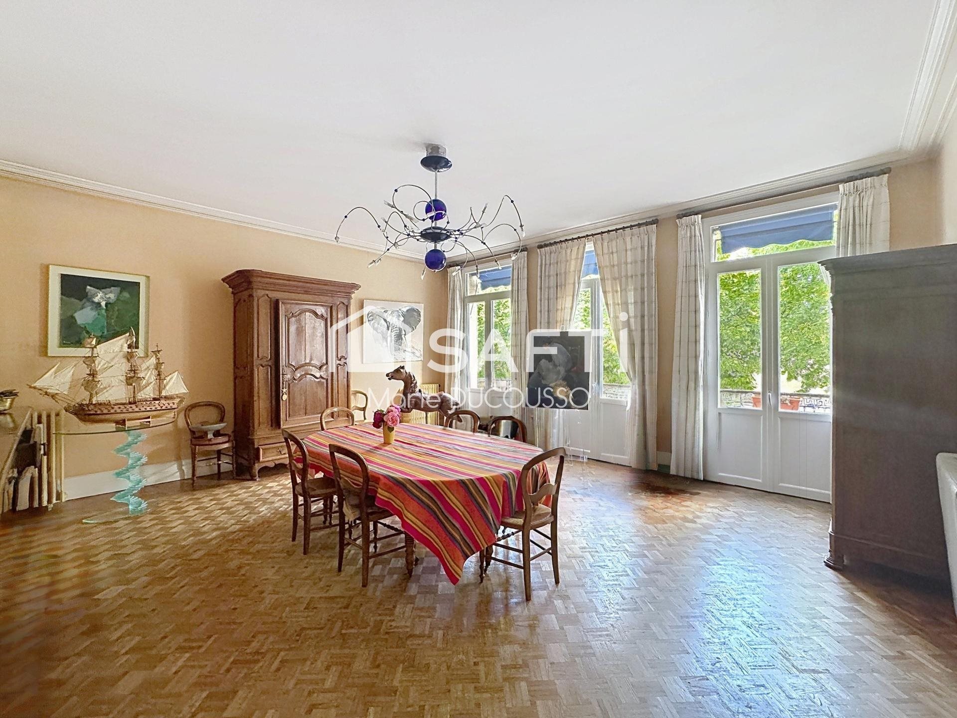 Maison à vendre, 296m², Castillon-la-Bataille