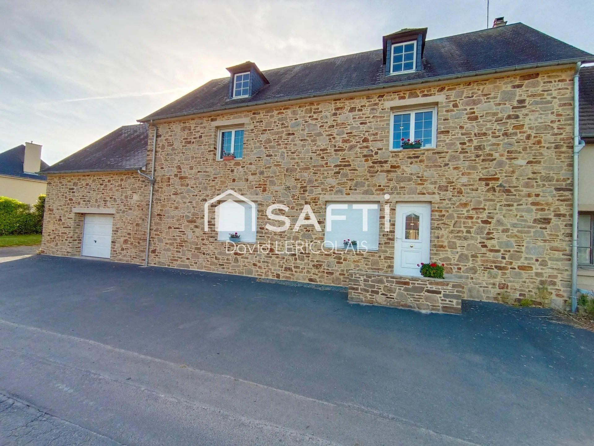 Maison à vendre, 164m², Saint-Sébastien-de-Raids