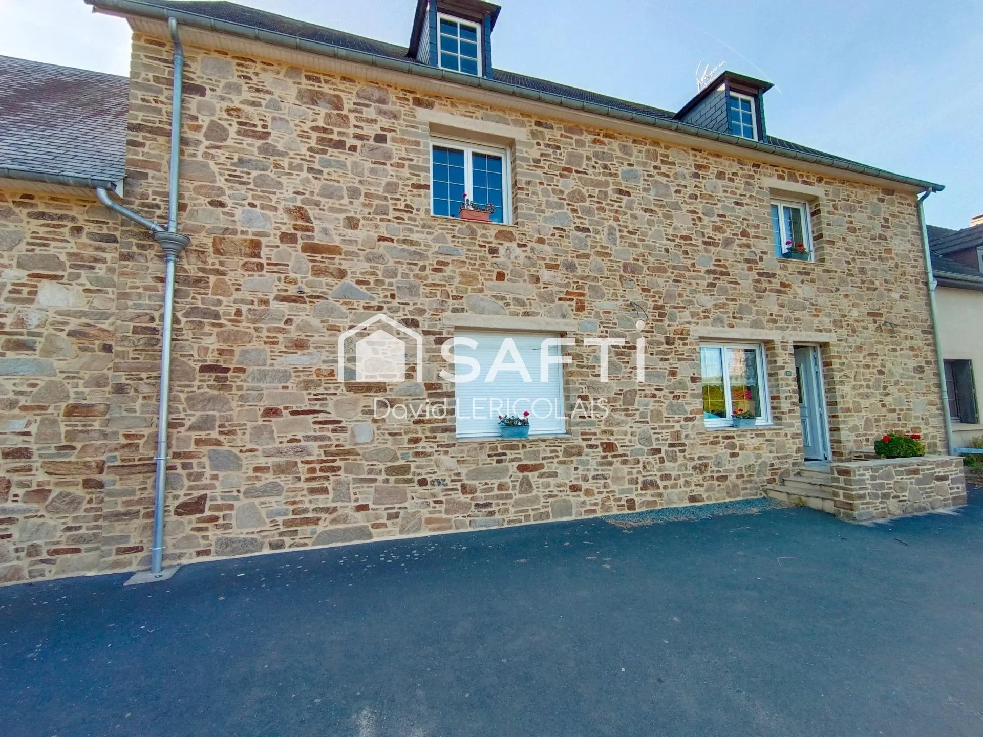 Maison à vendre, 164m², Saint-Sébastien-de-Raids
