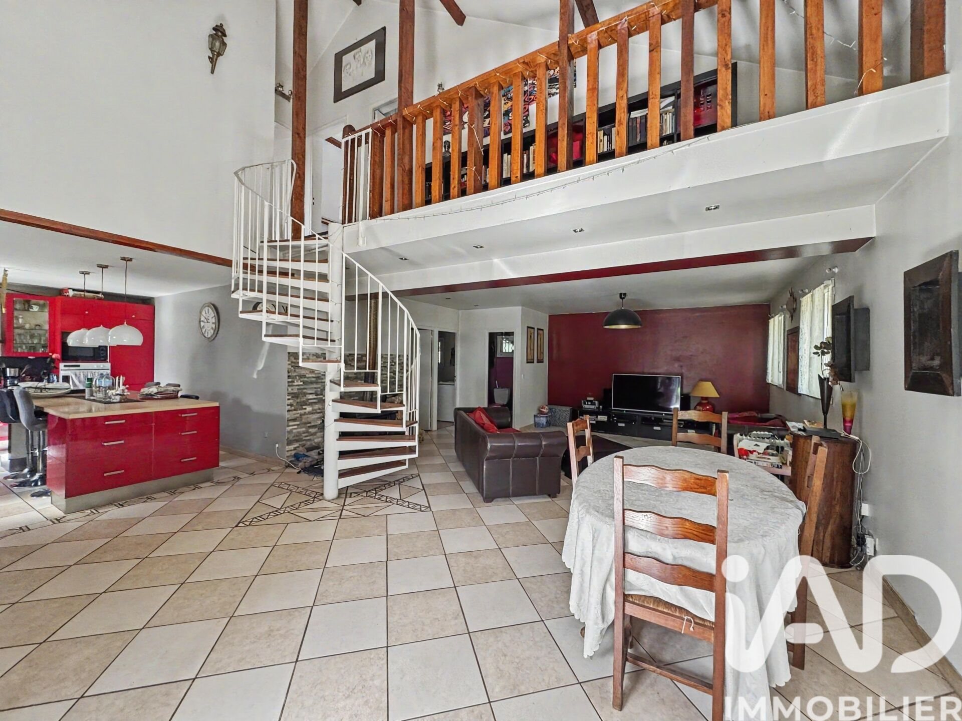 Maison à vendre, 140m², Le Mesnil-Saint-Denis