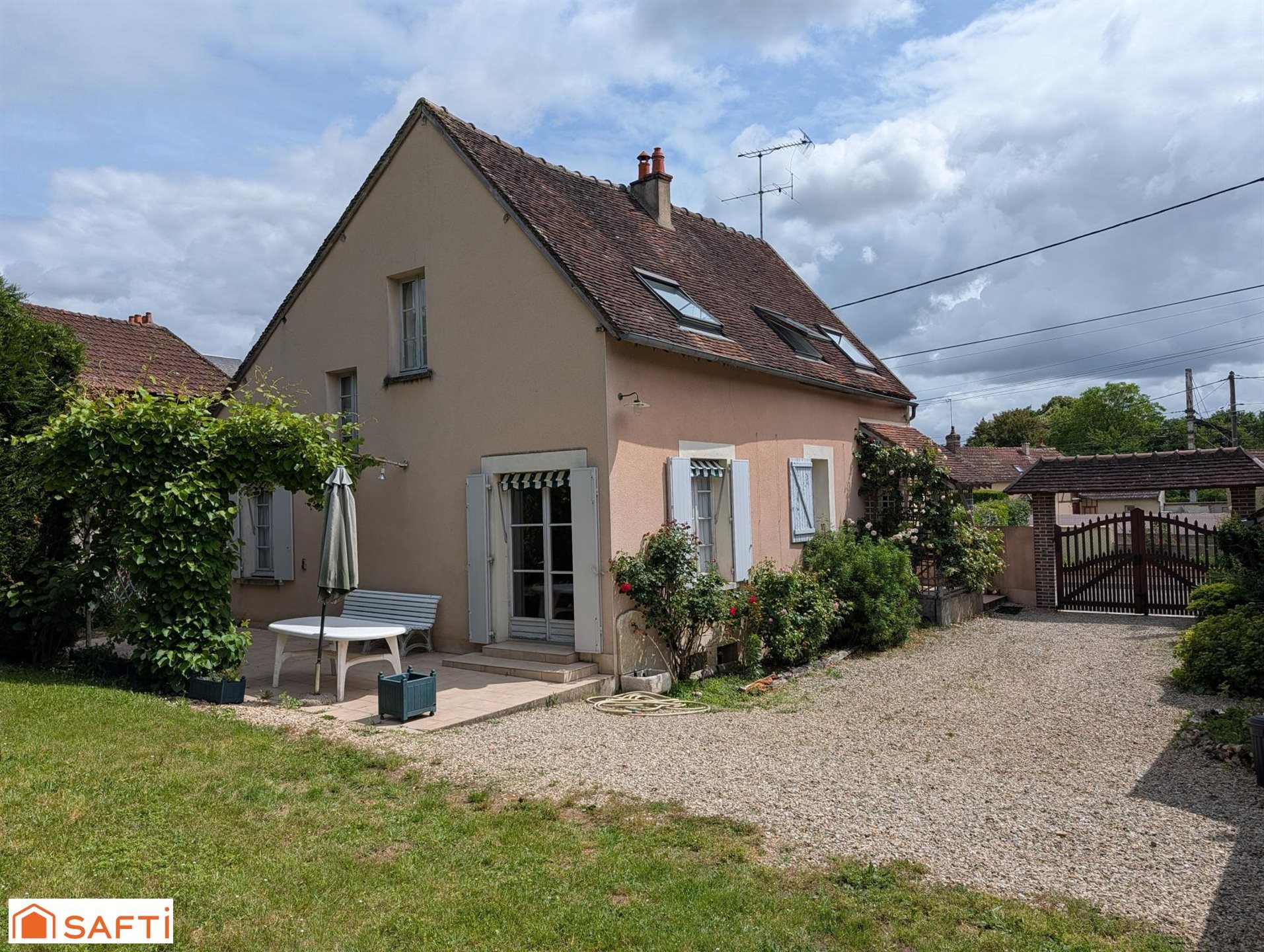 Maison à vendre, 110m², Villeneuve-sur-Yonne