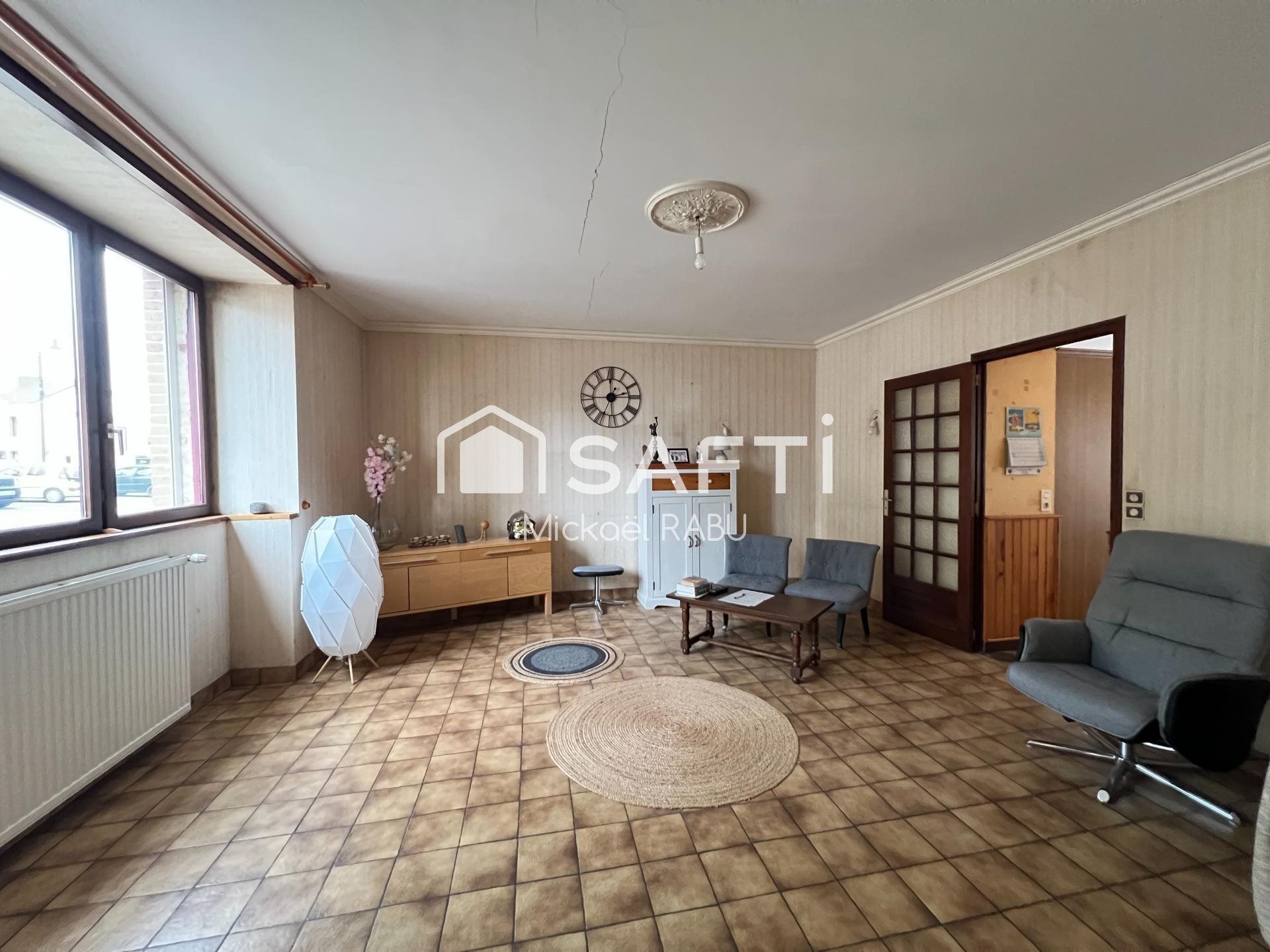 Maison à vendre, 196m², Lusanger