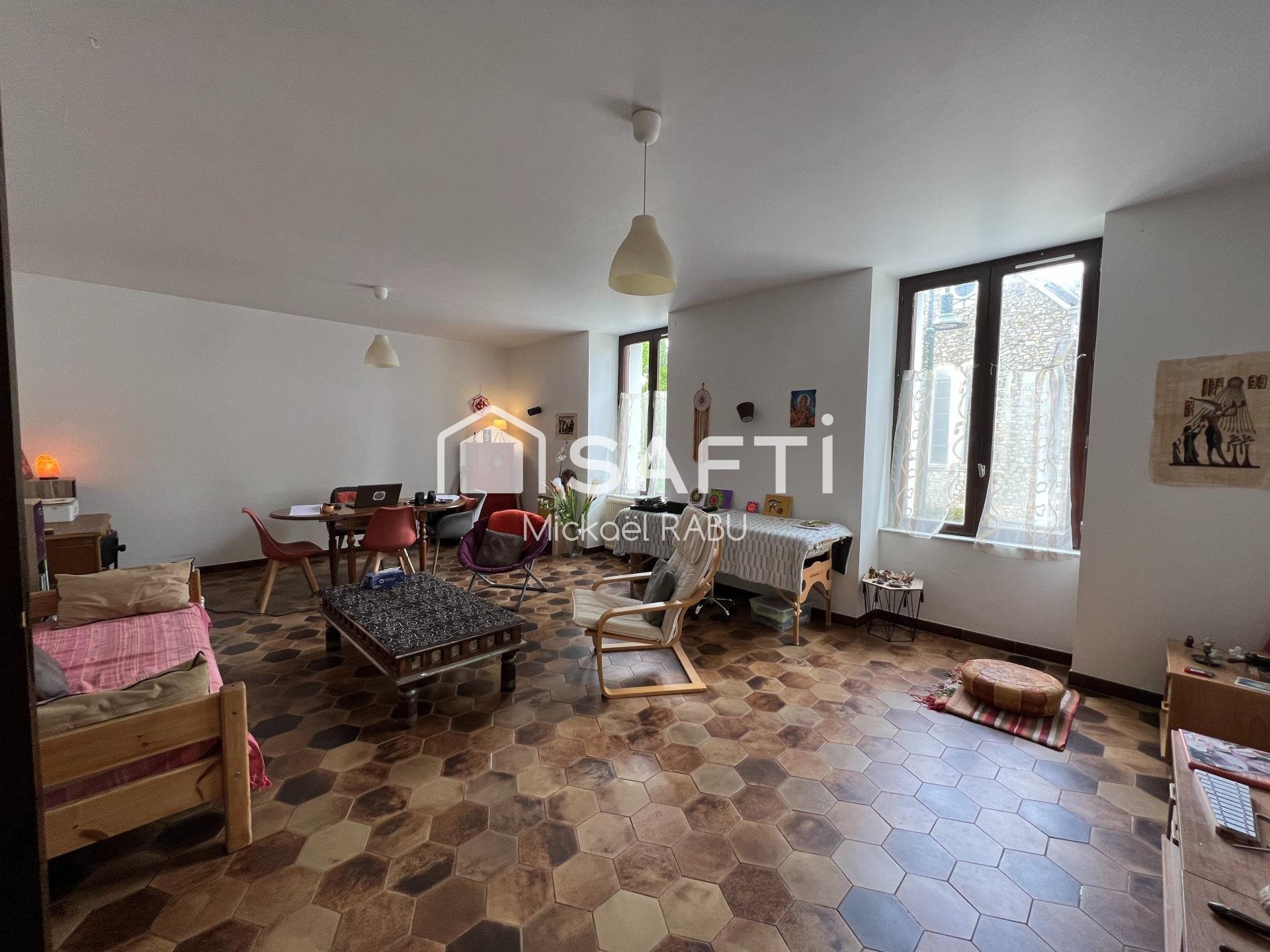 Maison à vendre, 196m², Lusanger