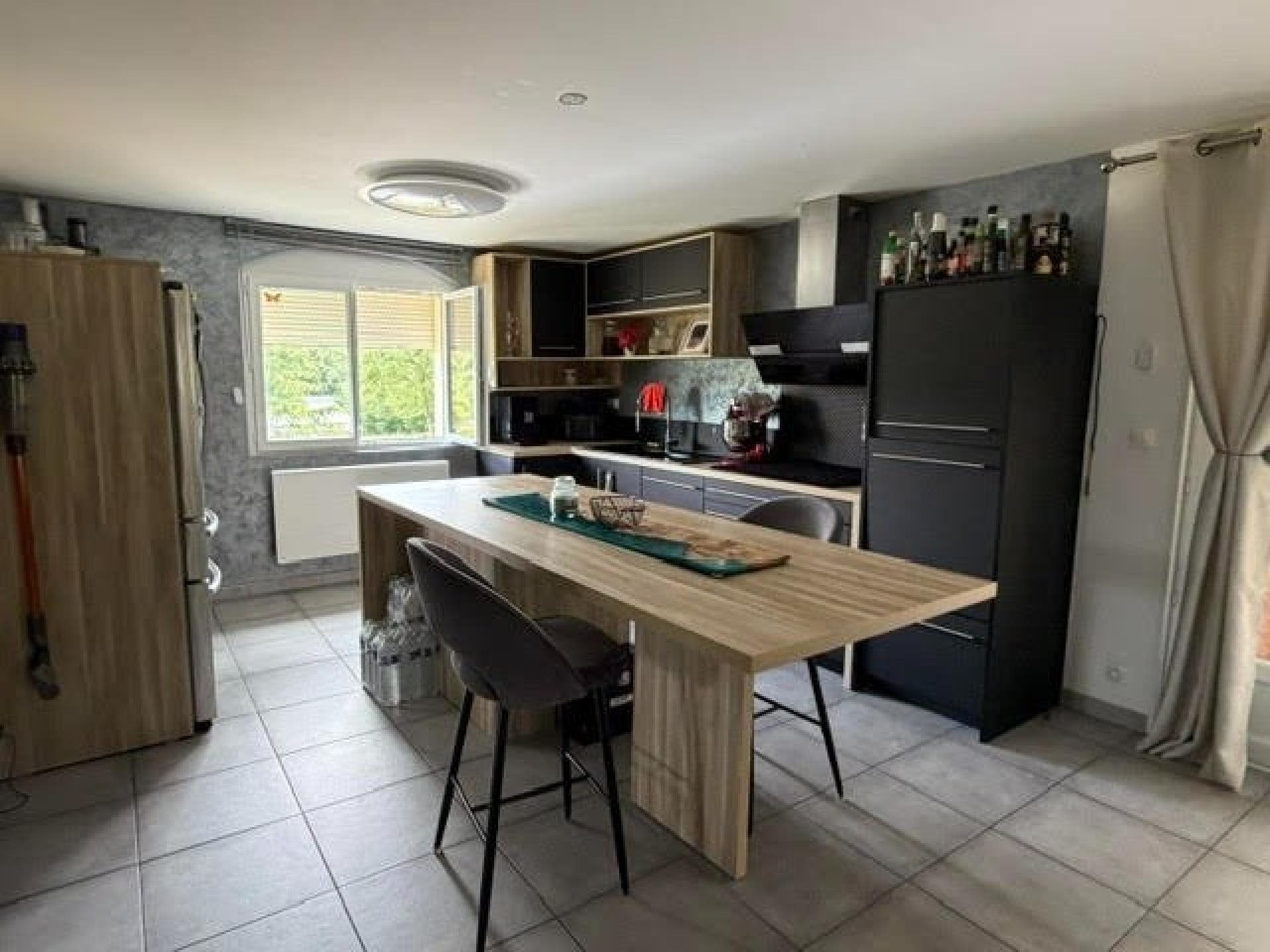 Maison à vendre, 218m², Thevet-Saint-Julien