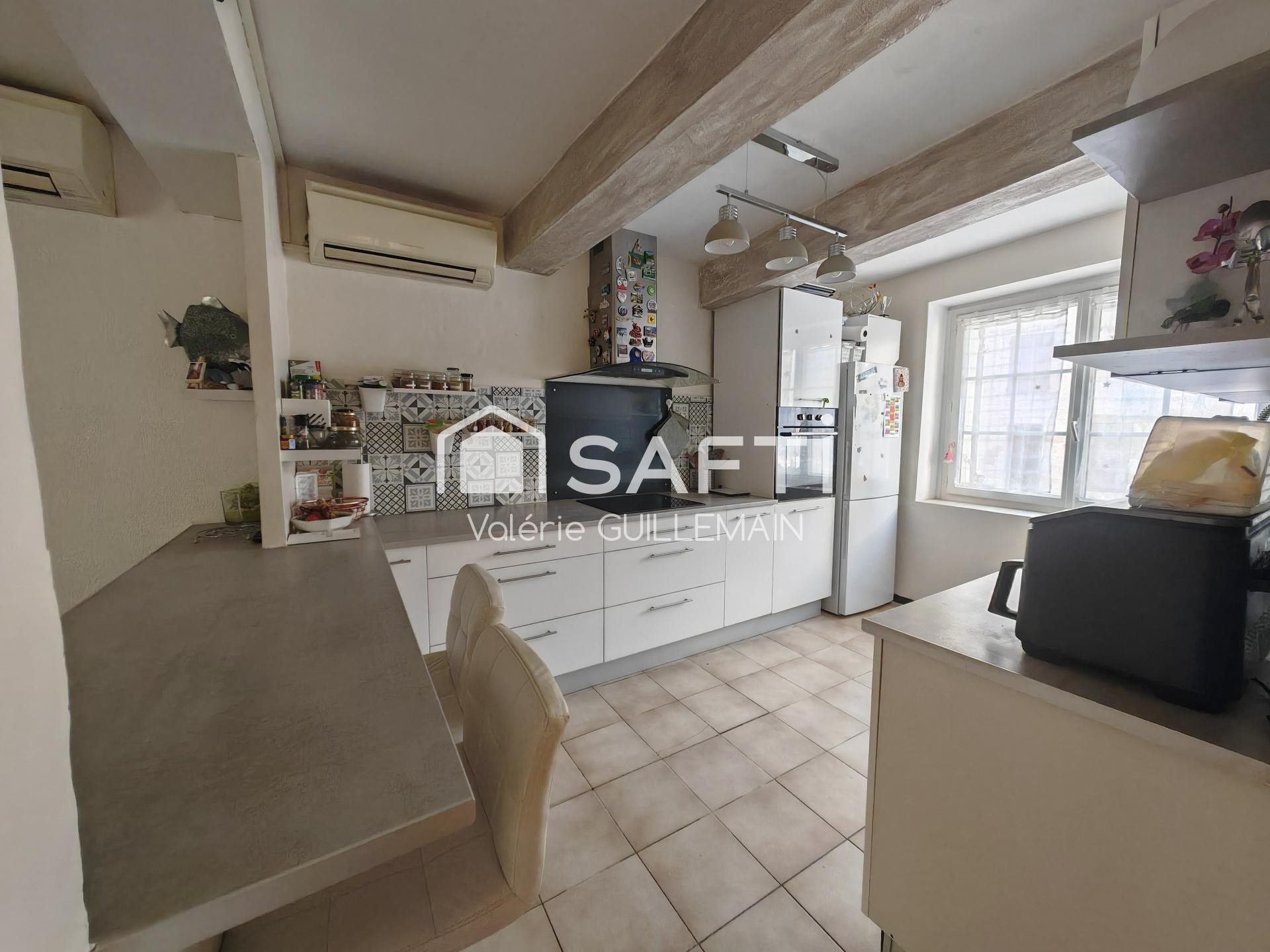 Maison à vendre, 118m², Saint-Mitre-les-Remparts