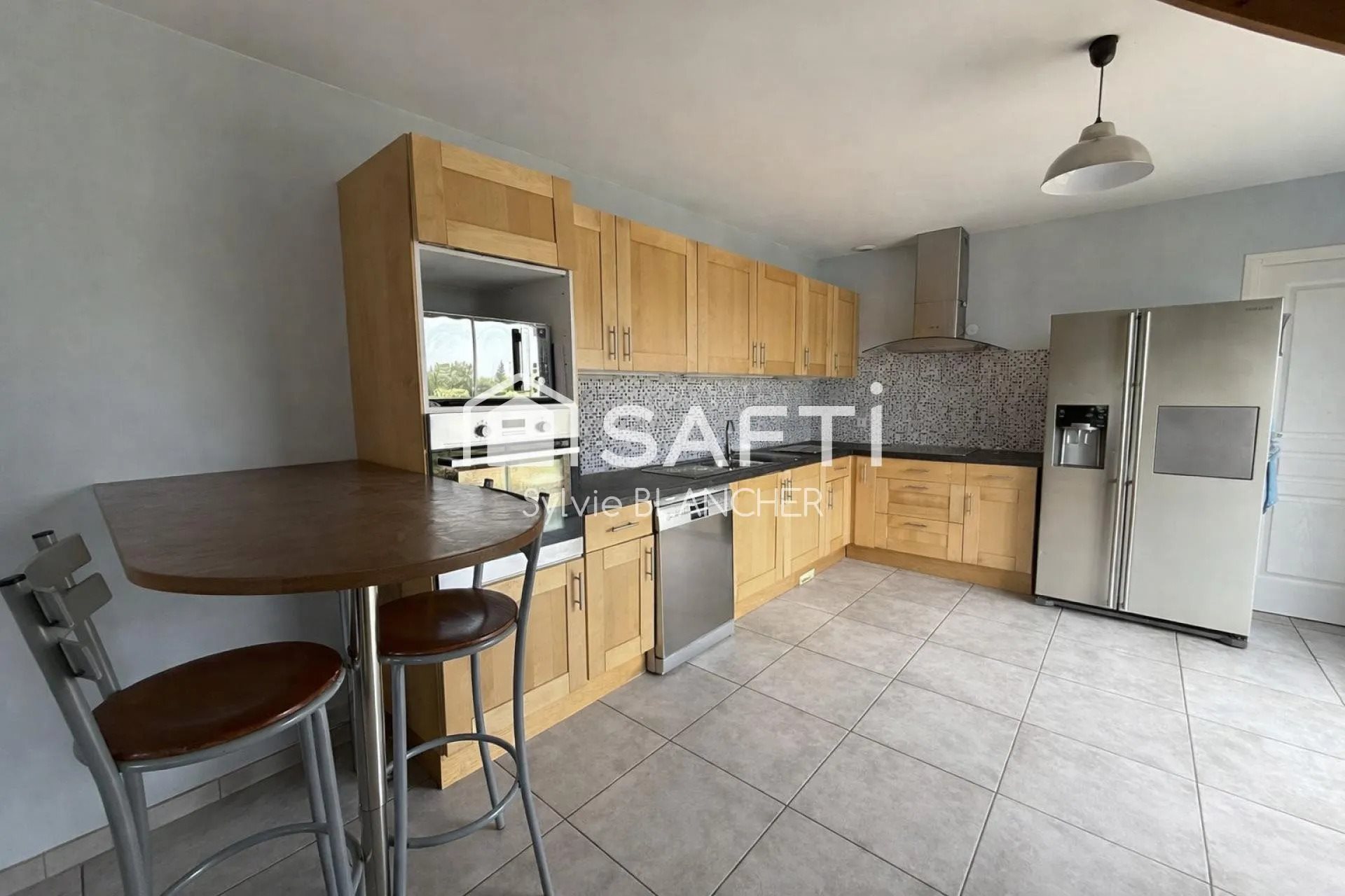 Maison à vendre, 155m², Cléville