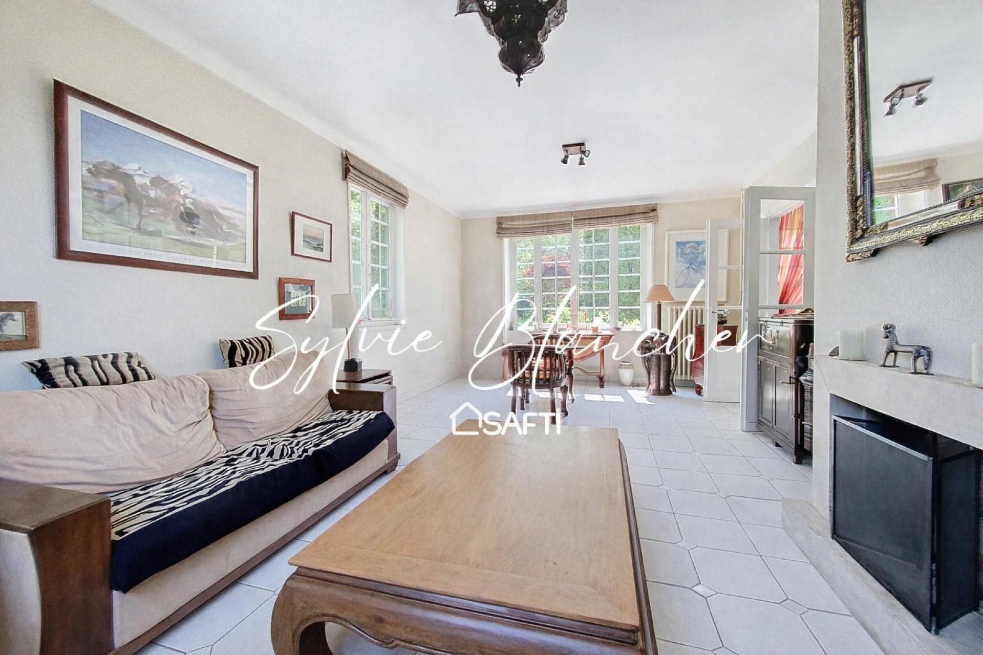 Maison à vendre, 210m², Caen